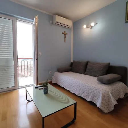 Angela Apartment