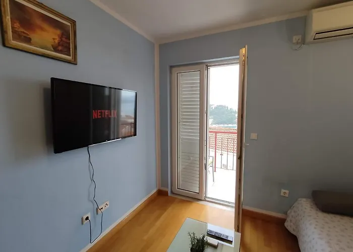 Angela * ドゥブロブニク